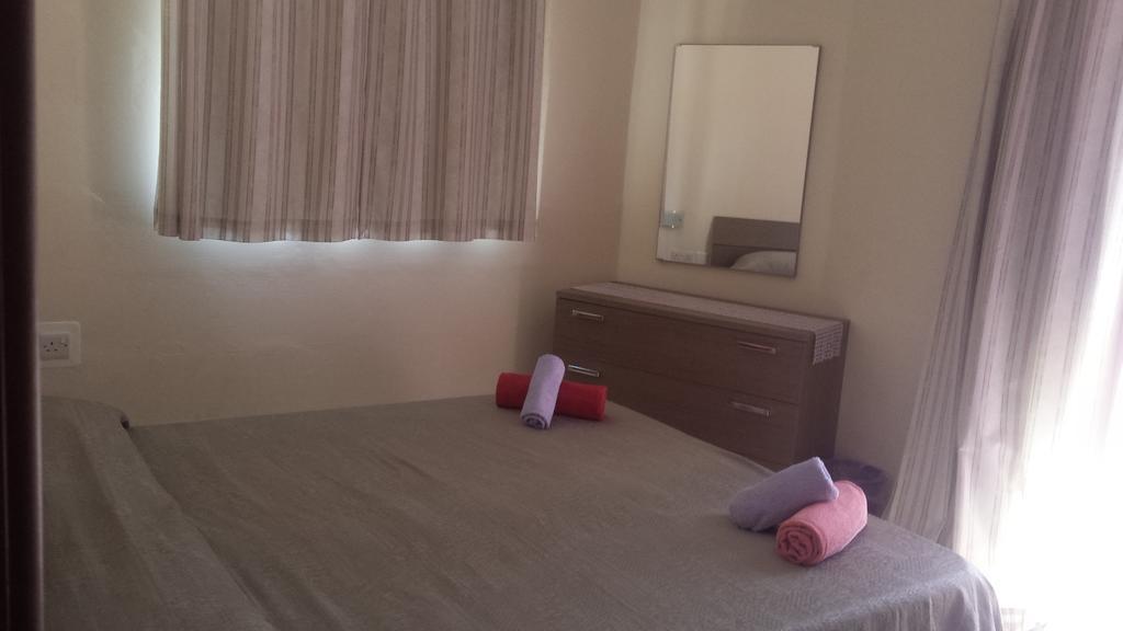 Apartment Triq Is-Silla Marsaskala Exteriér fotografie