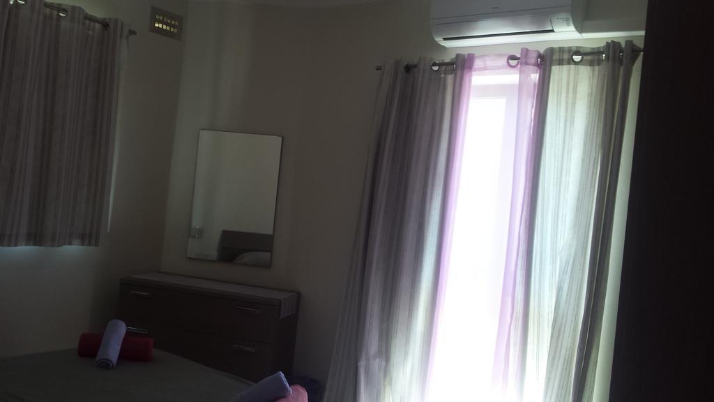 Apartment Triq Is-Silla Marsaskala Exteriér fotografie